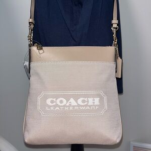 NWT Coach Kitt Messenger Crossbody